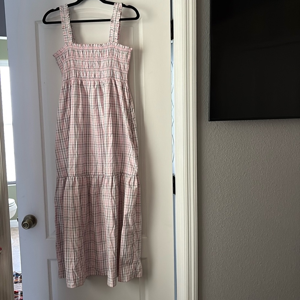 French Connection Plaid Maxi Dress. Sz M. Smocked bodice. Has Pockets.